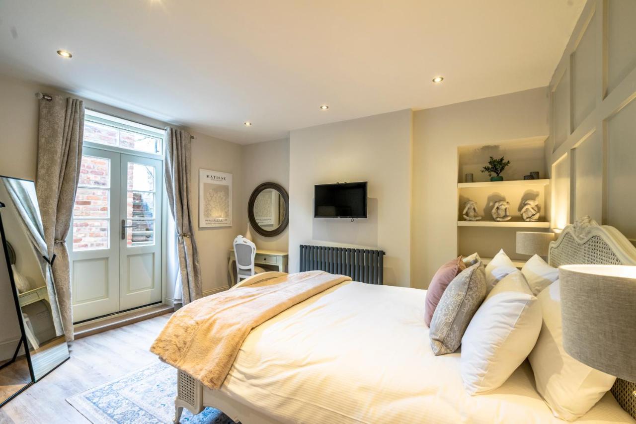 The Retreat At Dukes Townhouse Apartment Йорк Екстериор снимка